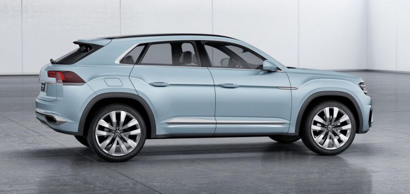 VW Cross Coupe GTE_02